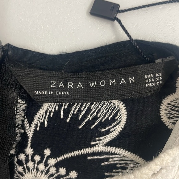 Zara Black and Cream Floral Dress with Crochet details on front - Picture 7 of 12